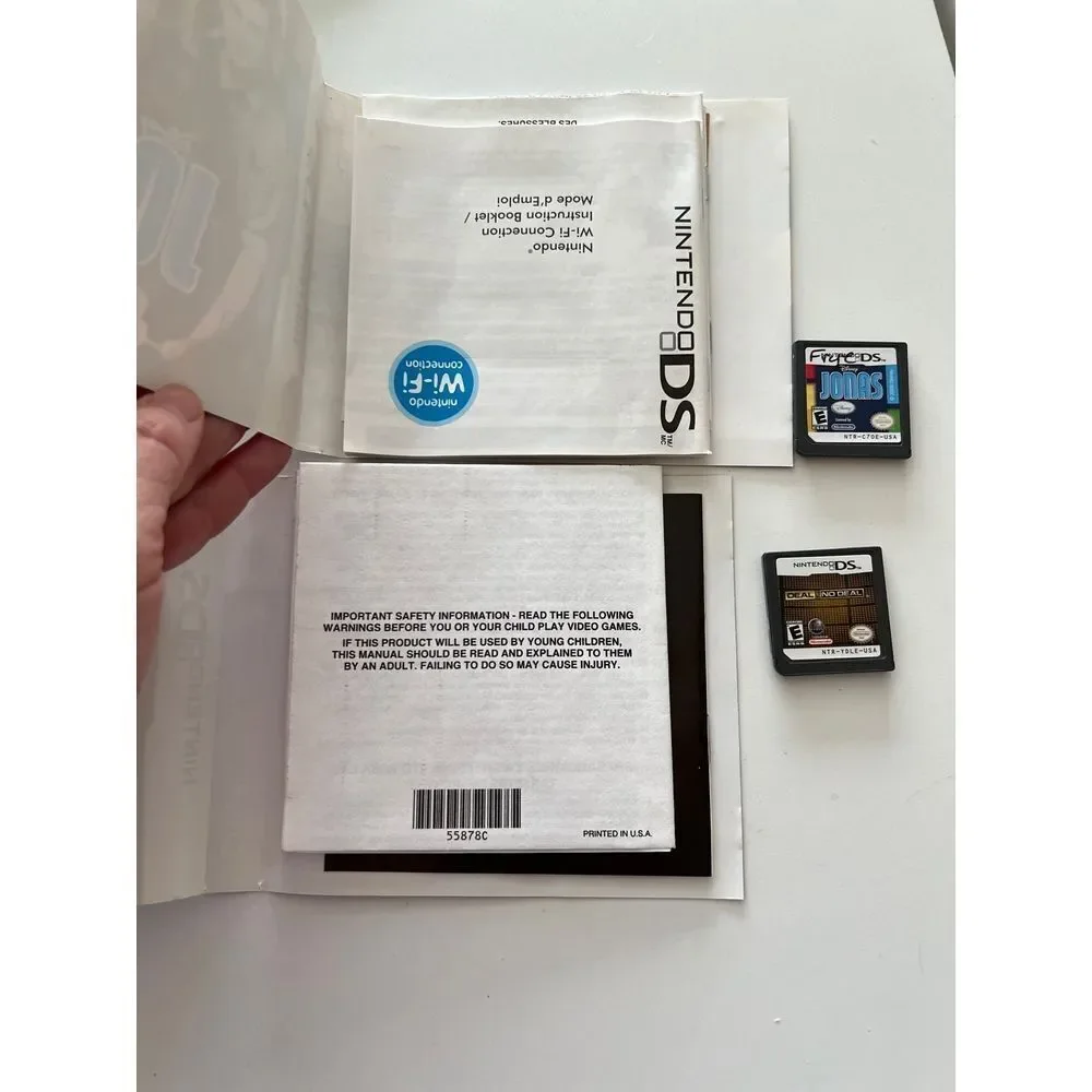Lot Nintendo‎ DS : Deal Or No Deal & Disney Jonas Video Games & art Work